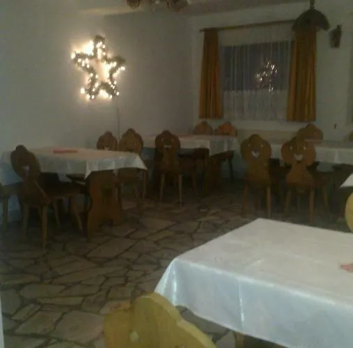 Oda ve Kahvaltı Cachro 3*